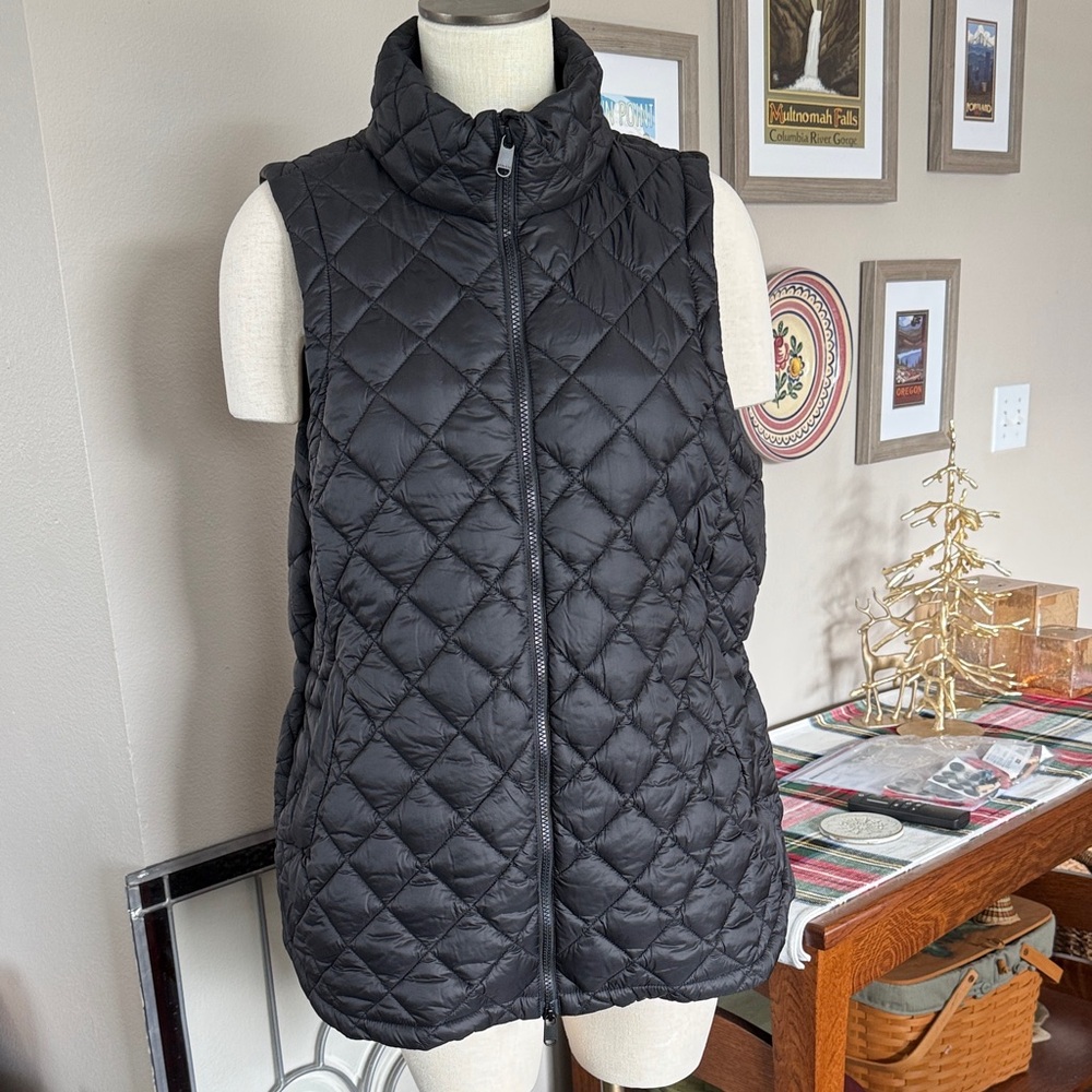 Athleta Black Quilted Women's Vest